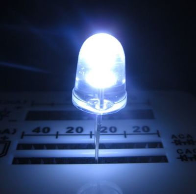 专业生产LED灯珠F5mm绿灯绿光 您的优质照明选择
